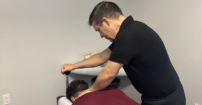 Can Chiropractic Help With Neck Pain? image